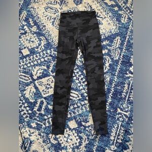 Lululemon Wunder Train High-Rise Camo size 6